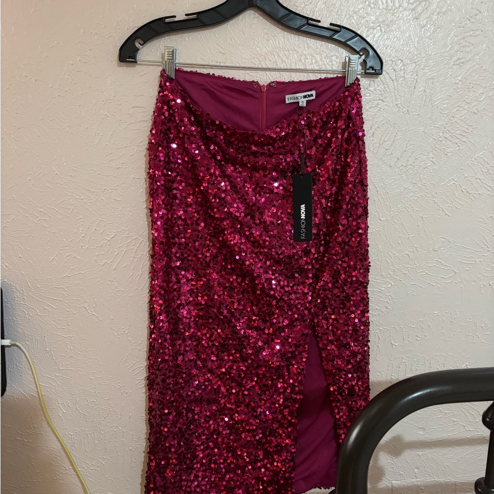 Vero Moda Red Sequin Pencil Skirt